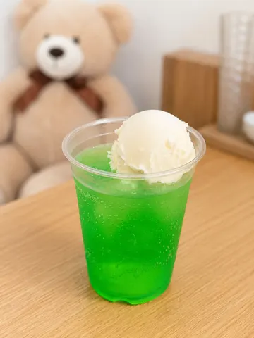 メロンソーダフロート