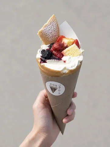 ベリーベリーチーズケーキクレープ